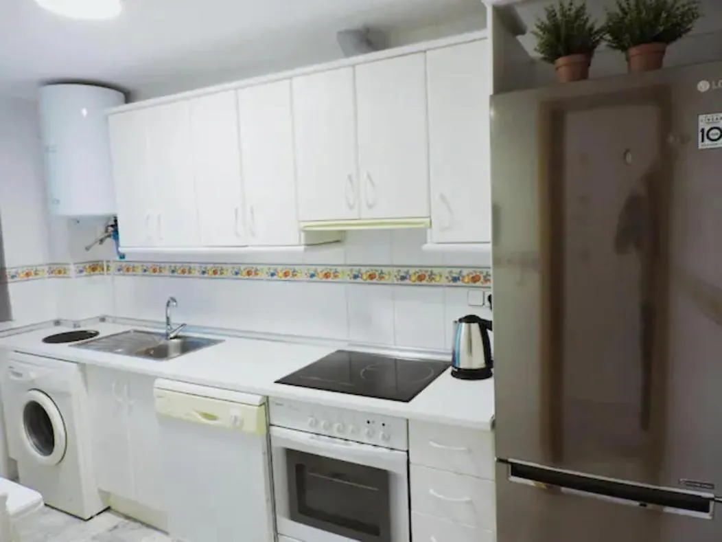 Apartment Cozy 2 Bedroom Apartment. Parking Included. Fuengirola Spain