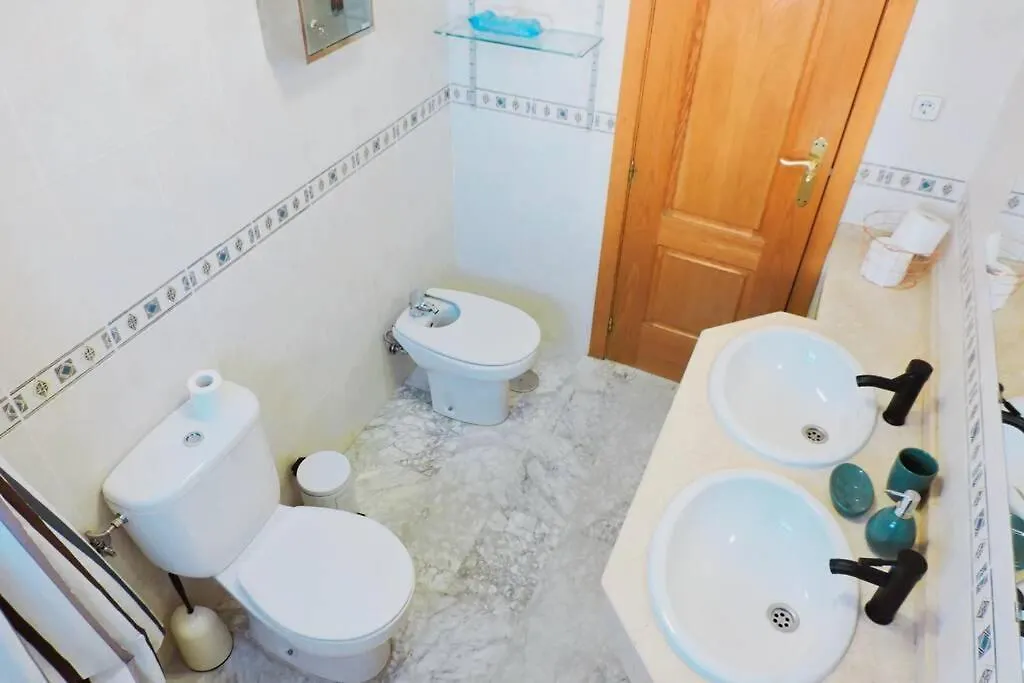 Cozy 2 Bedroom Apartment. Parking Included. Fuengirola Apartment