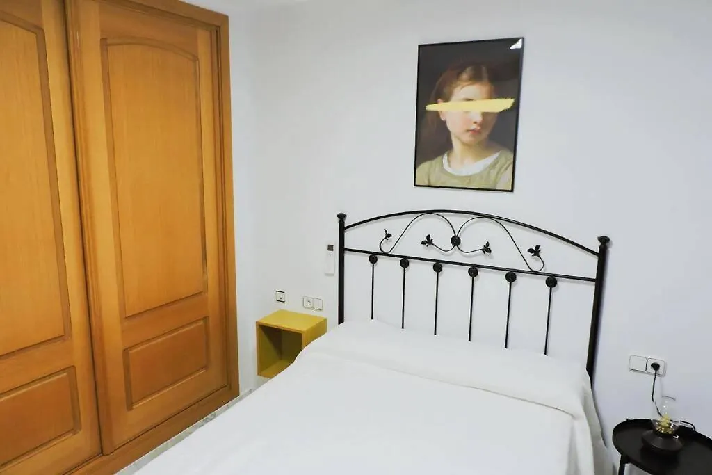 Cozy 2 Bedroom Apartment. Parking Included. Fuengirola Apartment